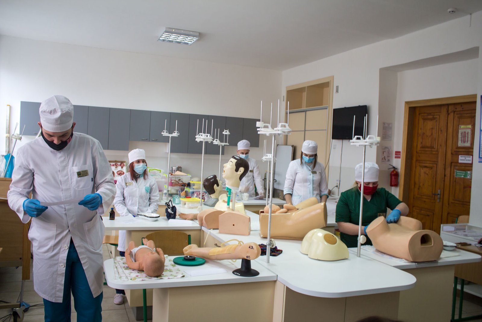 Державні екзамени у студентів спеціалізації «Акушерська справа»: жодної незадовільної оцінки