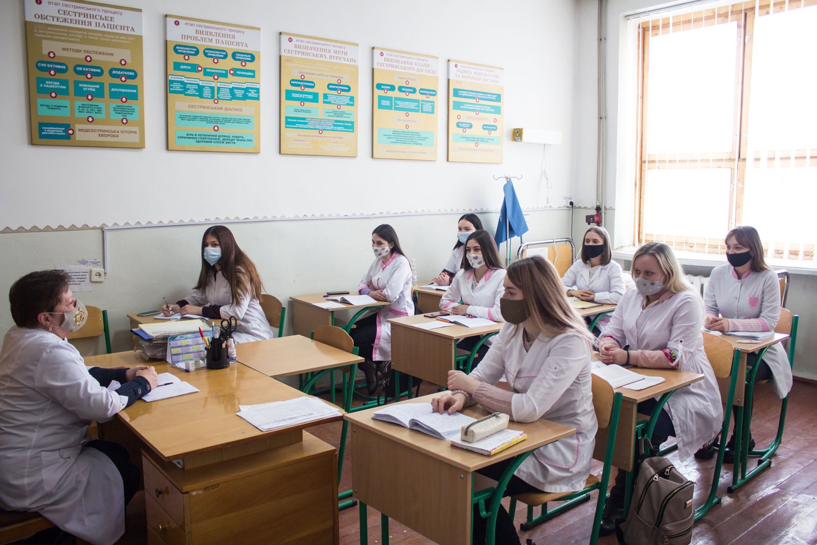 На очне навчання прийшли першокурсники і третьокурсники 