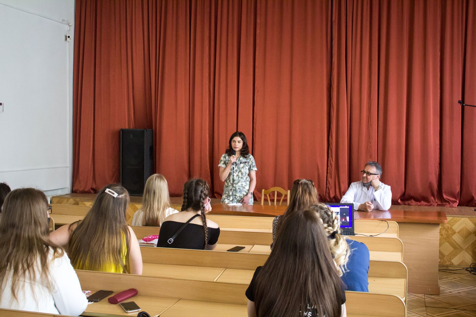 Про навчання у коледжі і працю в Німеччині