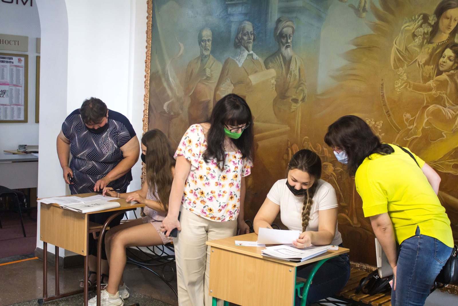 В ІФМФК розпочався прийом документів від вступників після 9-го класу