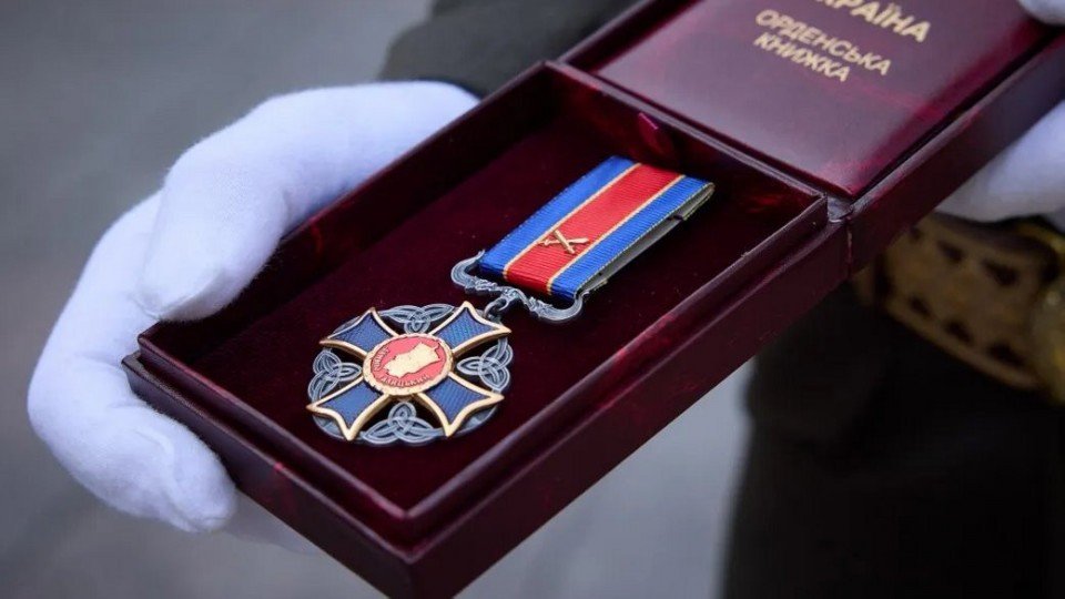 Сина викладачки ІФМФК, нашого колишнього викладача Мирослава Дебенка нагороджено орденом Данила Галицького