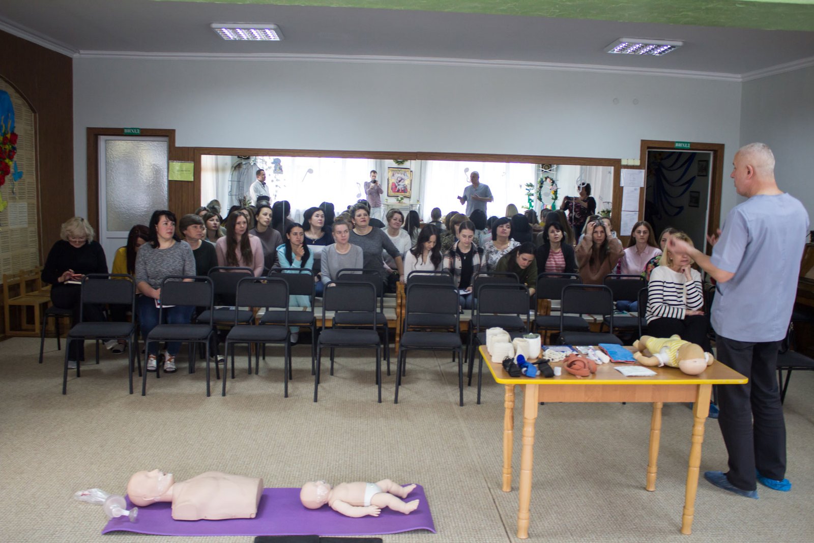 Навики домедичної допомоги – працівникам дитсадків