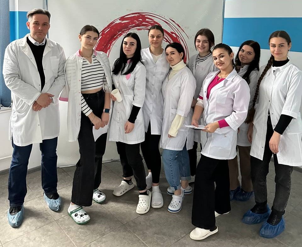 Студенти коледжу знову відвідали Прикарпатський обласний центр служби крові