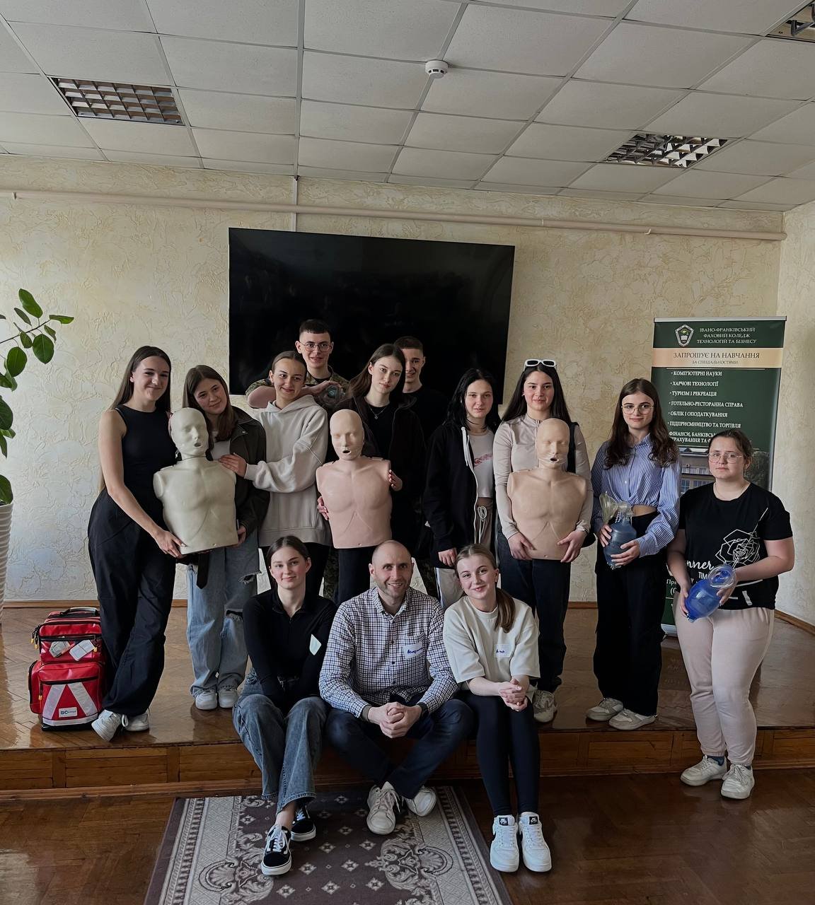 Тренінг для студентів з невідкладної медичної допомоги