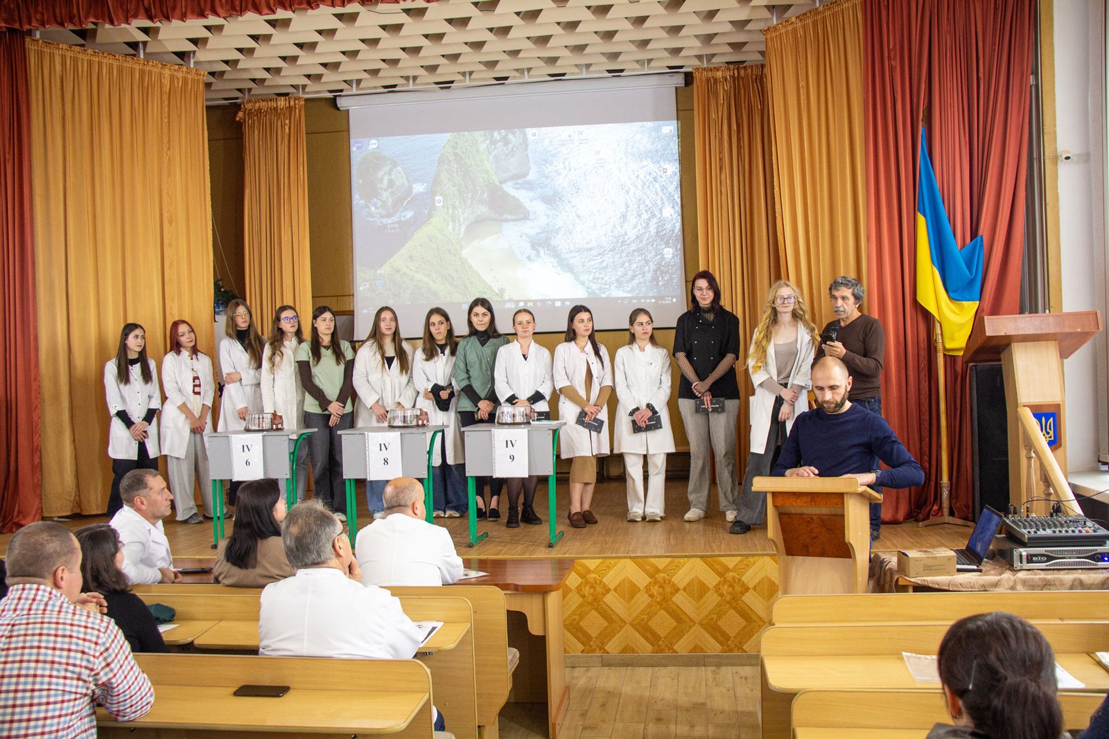 Конкурс з хірургії, приурочений річниці загибелі Мирослава Дебенка