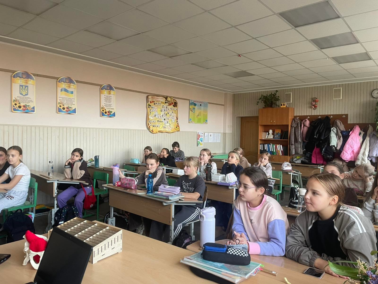 Бесіда зі школярами про статеве дозрівання хлопців та дівчат