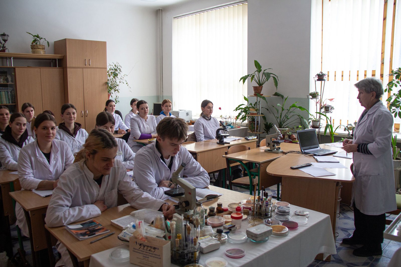 Початок весняного семестру в очному форматі