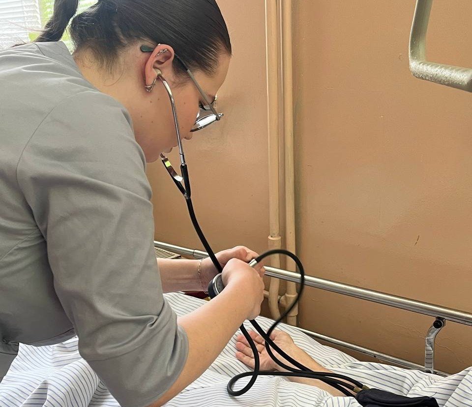 Волонтерська діяльність здобувачів освіти ІІІ курсу на базі КНП «Прикарпатський клінічний центр паліативної допомоги Івано-Франківської обласної ради»