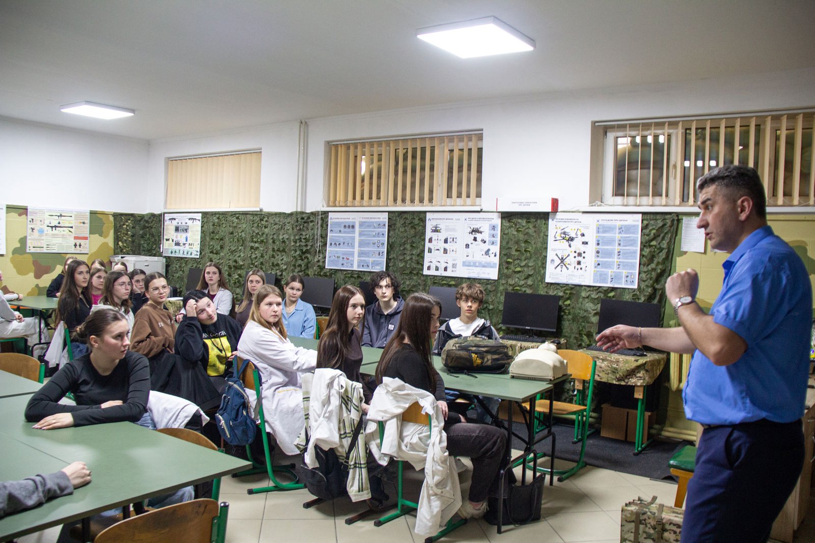 Тренінги з домедичної підготовки для першокурсників продовжуються