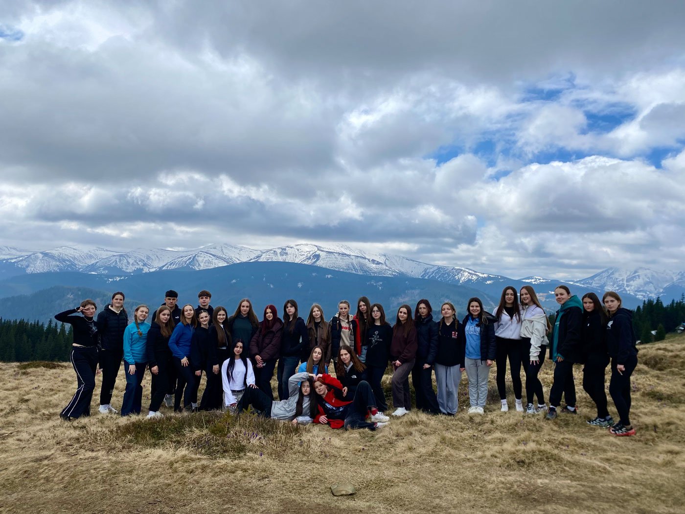 Весняний похід у Карпати на гору Кукул
