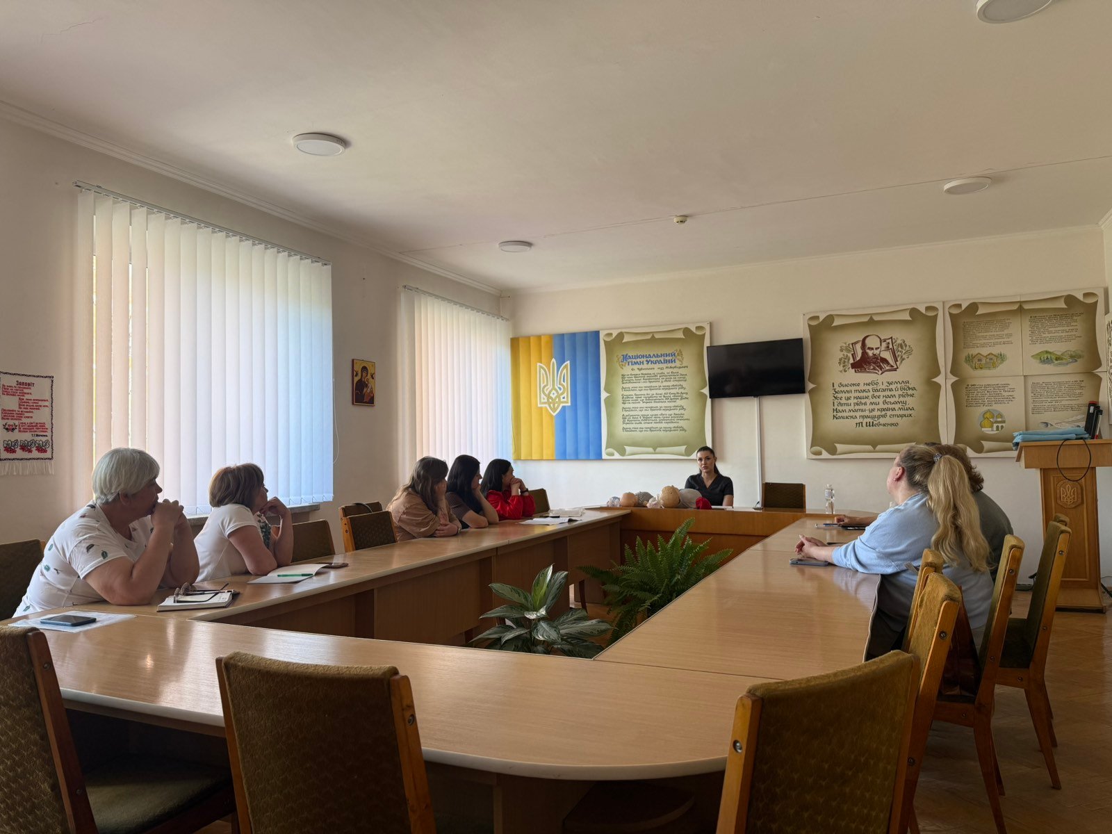 Навчаються слухачі відділення післядипломної освіти коледжу