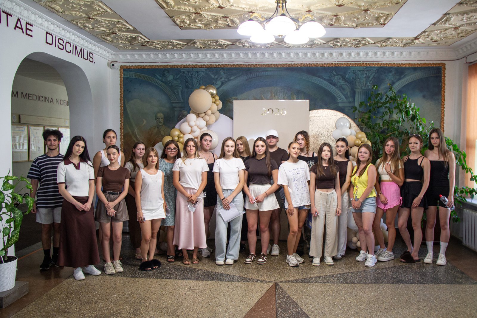Розпочалися вступні випробування з української мови в одинадцятикласників
