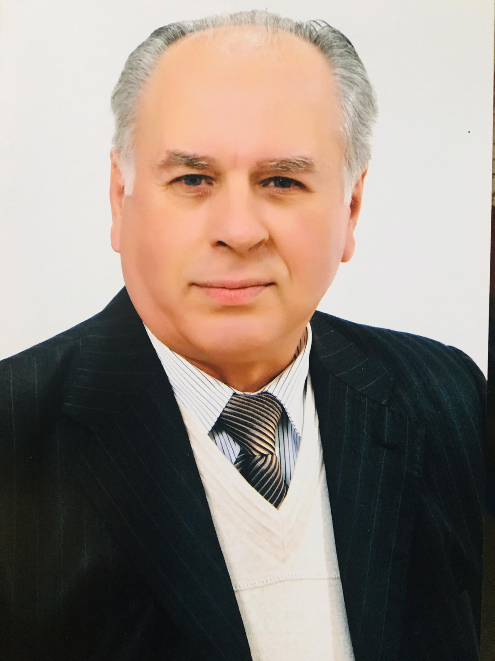 30 постатей випускників... Роман САВЧУК